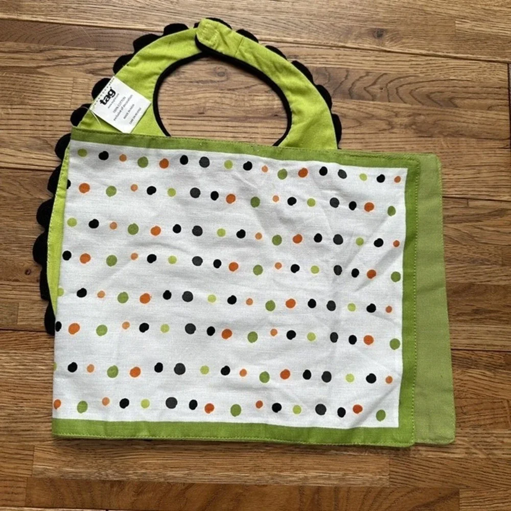 NWOT Halloween Bib And Burp‎ Cloth